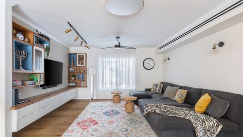 האפי האוור: דירת גן שמחה שעוצבה לאחר 20 שנה